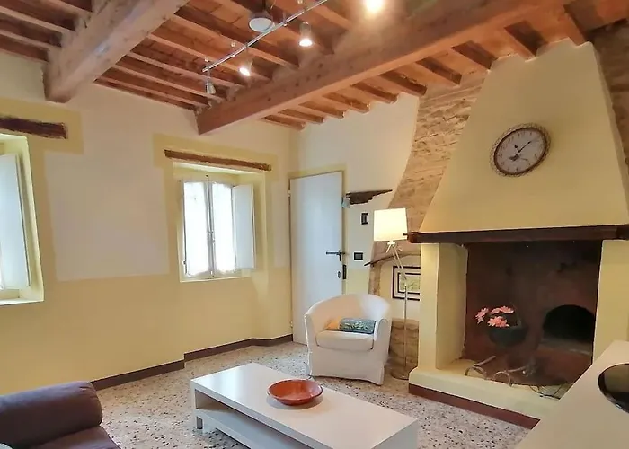 Casale San Teodoro - Rn 別荘 *